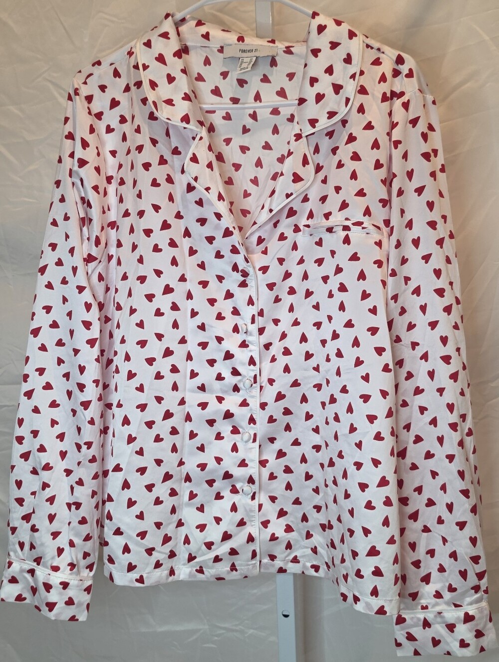 (PLUS+) 2-Piece Heart Silk Pajamas